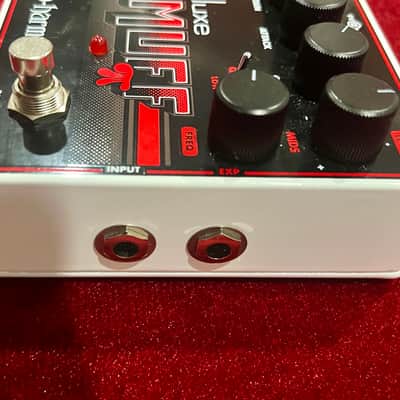 Electro-Harmonix Deluxe Big Muff Pi Deluxe Distortion / Sustainer - Black / Red image 4
