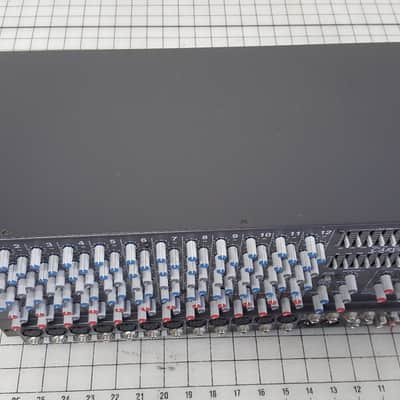 Carvin RX1200 Powered Mixer image 2