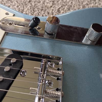 Squier Paranormal Offset Telecaster SJ 2024 - Ice Blue Metallic image 5