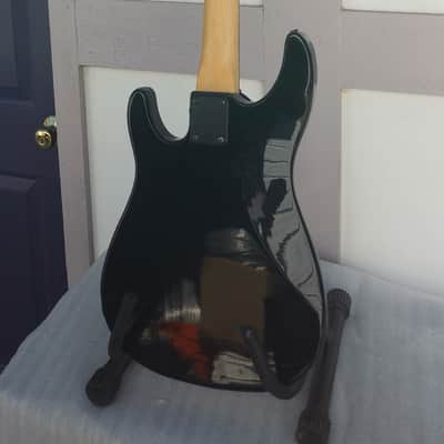 Peavey 1990's Crafted In USA Black Finish Forum Bass Guitar & Case - Looks/Plays/Sounds Excellent! image 5