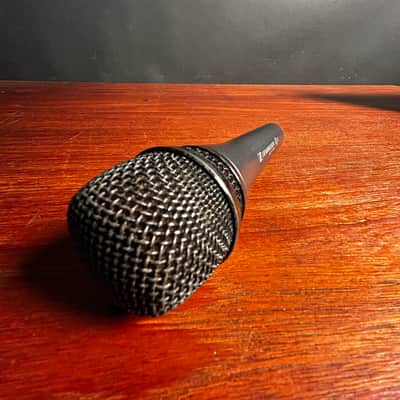 Sennheiser e835 Handheld Cardioid Dynamic Vocal Microphone 1998 - Present - Dark Grey image 2
