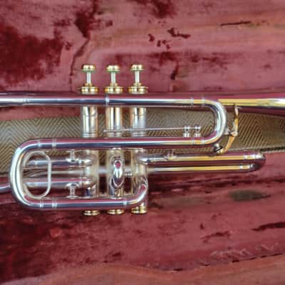 Couesnon Cornet 1923 - Silver with gold wash bell image 2