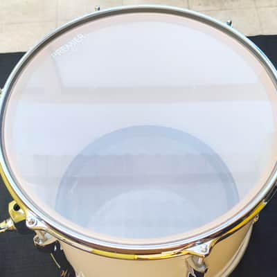 Premier  Resonator 13"  White image 9
