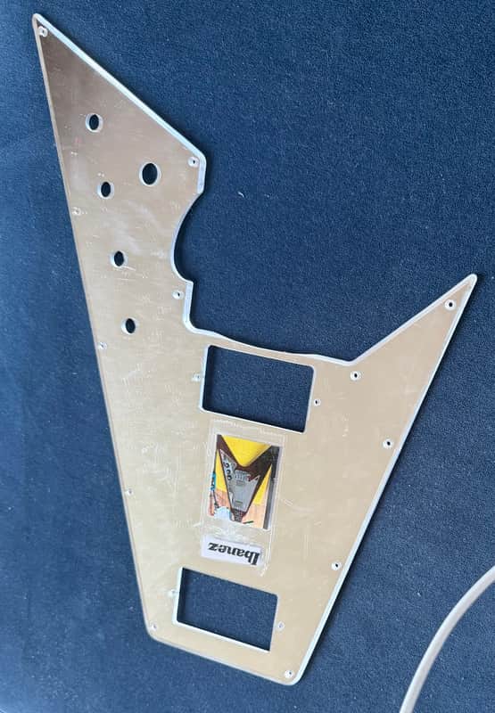 Ibanez 2387B Rocket Rolls V Bass Pickguard 1970s - Mirror image 1