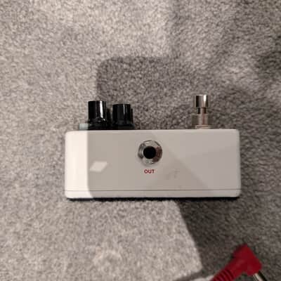 MXR M282 Dyna Comp Mini Bass Compressor 2019 - Present - White image 5