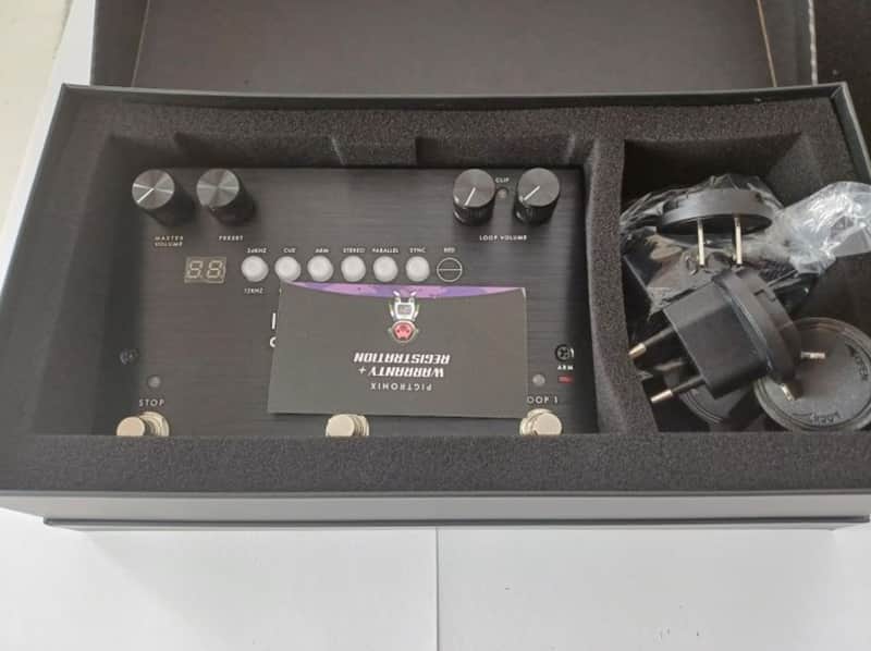 Pigtronix Infinity 3 Looper Pedal w/ Original box & paperwork image 1