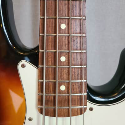 Fender Standard Jazz Bass with Rosewood Fretboard 2004 - Brown Sunburst image 3
