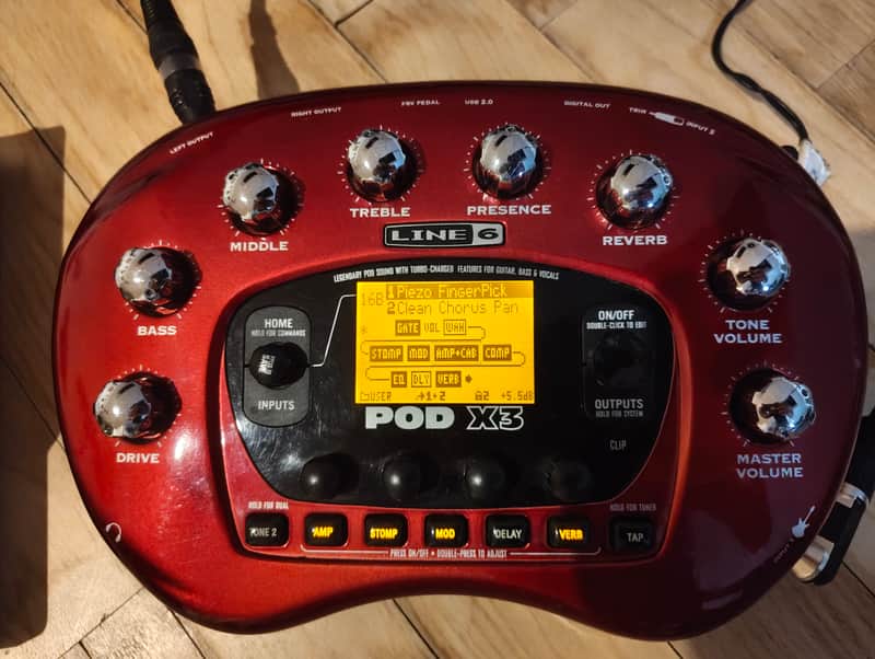 Line 6 POD X3 Multi-Effect and Amp Modeler 2007 - 2008 - Red image 1
