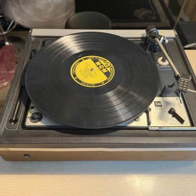 Dual 1226 Vintage Turntable, No Cartridge Platter Spins Tone Arm Moves Cracked image 5