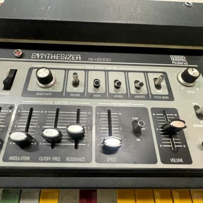 Roland SH-2000 37-Key Vintage Analog Preset Synthesizer (1970s) - Clean w/ Rare Original Yellow Velvet Case image 8