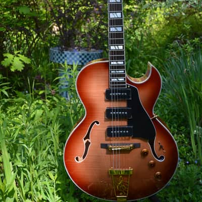 2015 Dean Seven Sound Palomino Route 66 Jazzbox/Bluesbox in Honey Sunburst w/New Gold Dunlop Straploks & a New Brown Crossrock Hardshell Case ~ Mint ! image 2