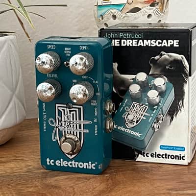 TC Electronic John Petrucci Dreamscape 2012 - Present - Blue Sparkle image 1