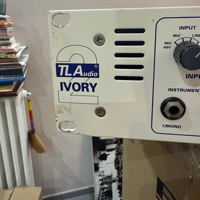 Tube Compressor (With Presets) TL Audio Ivory 2 5060 2000s White image 2