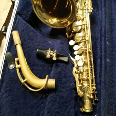 Conn Shooting Stars Alto Saxophone, Good Condition, w/ case neck mouthpiece. image 3