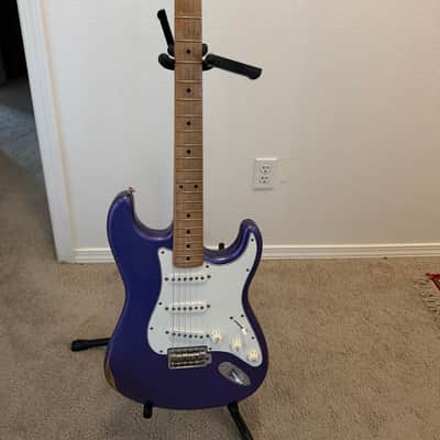 Fender Vintera Road Worn Mischief Maker Stratocaster 2021 - Metallic Purple image 4