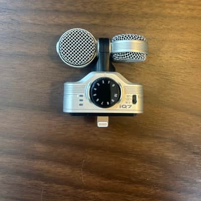 Zoom iQ7 Stereo iOS Microphone 2010s - Silver image 2