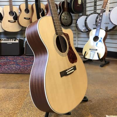 Guild OM-240CE Westerly Collection Orchestra Model Acoustic-Electric Guitar image 2