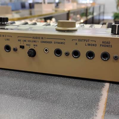Korg MicroKORG 37-Key Synthesizer/Vocoder 2002 - 2019 - Silver image 6