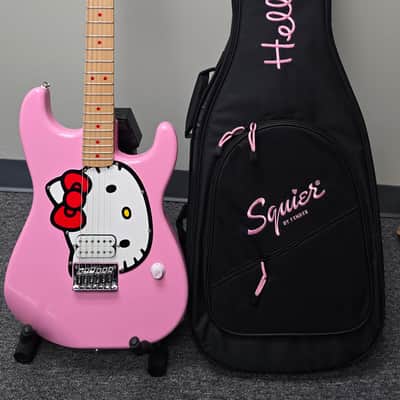 Squier Hello Kitty Stratocaster 2024 - Present - Pink image 1