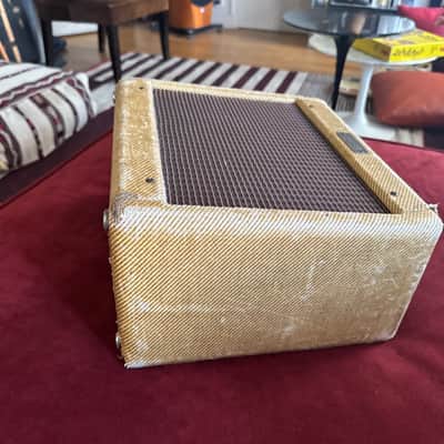 Fender Champ 5F1 Narrow Panel 5-Watt 1x6" Guitar Combo 1956 - 1958 - Tweed image 9