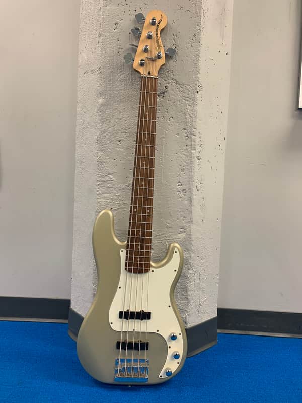 Squier Vintage Modified Precision Bass V image 1