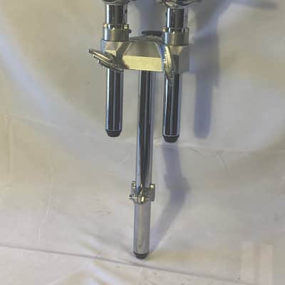 Yamaha - TH-945B Double Tom Mount, 3-Hole Receiver Early 1990's image 3