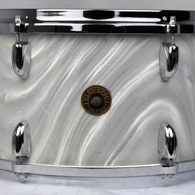 Gretsch 18/12/12/14/5.5x14" 60's Round Badge Bop Drum Set - White Satin Flame image 15