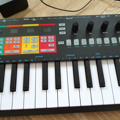 Arturia KeyStep Pro 37-Key MIDI Controller Black LIKE NEW + Decksaver Dust Cover BUNDLE image 4