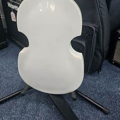 Hofner Hi Series B Bass Guitar w/ Soft Case image 9