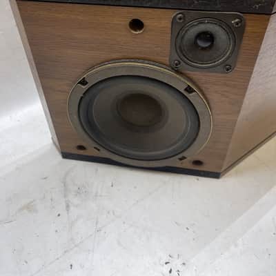 Just ONE Vintage Bose 301 Series III Bookshelf Speaker- Near Mint Working Condition-Sounds Great - Wood Veneer image 2