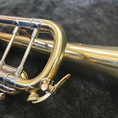 Bach Stradivarius 180L 37 - Large Bore - Lacquer Finish image 9