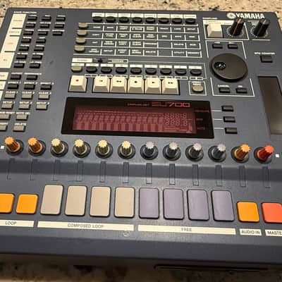 Used Yamaha SU700 (1998-2001) image 2