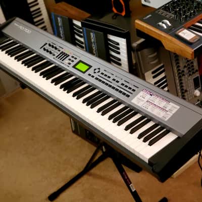 CERTIFIED!!! ROLAND RD700 STAGE PIANO FULLY INSPECTED SERVICED AND IN AMAZING CONDITION! image 1