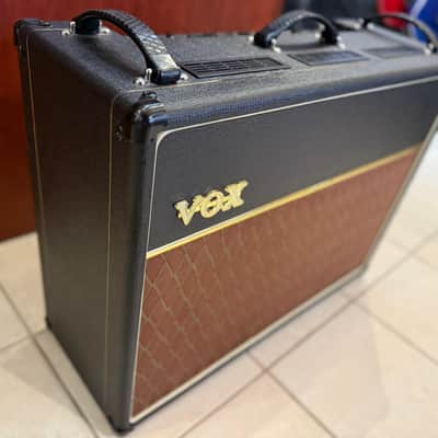 Vox AC30CC2 Custom Classic 2-Channel 30-Watt 2x12" Guitar Combo 2005 - 2010 - Black image 1