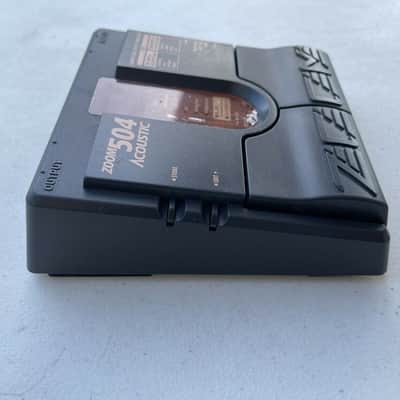 Zoom 504 Acoustic Compact Multi Effects Processor Vintage Guitar Effect Pedal image 3