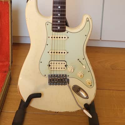 Fender Stratocaster 2013 - Vintage white image 8