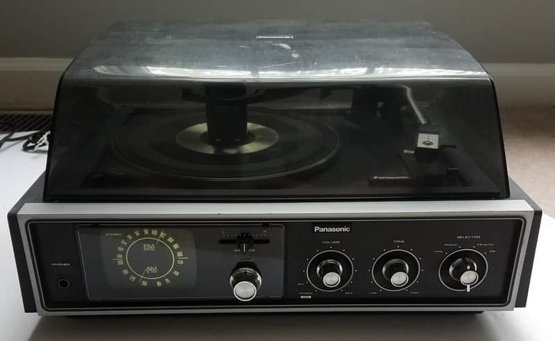 Vintage Panasonic SD-201 Mid-Century AM/FM Stero Turntable Record Player - Not Fully Tested Please Read Description image 1