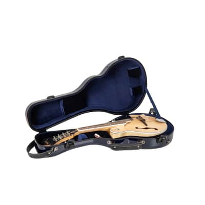 Crossrock Air Carbon Mandolin Case for F-Style (Fits Gibson F5) | Gloss 3K Carbon Weave Finish in Sapphire Blue, TSA Lock, Backpack Straps, Dust Cover – Elite Flight Case image 2