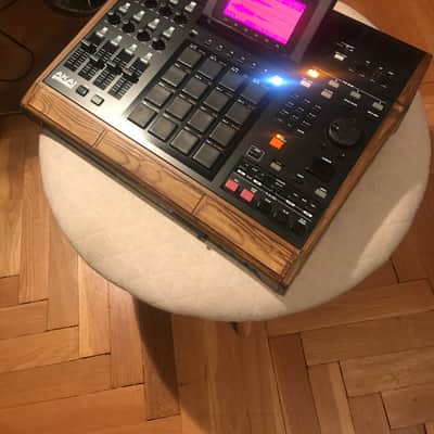Akai MPC5000 Custom in like a new condition Extra Rare image 4