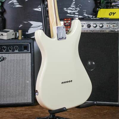 Preowned 2020 Fender Player Lead III Electric Guitar - Olympic White w/ HSC image 3