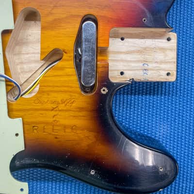 2008 Fender Custom Shop 60's Telecaster Relic Sunburst w/HSC image 22