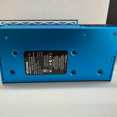 Strymon Zuma 9-Output High Current DC Power Supply W Box 2016 - Present - Blue image 7