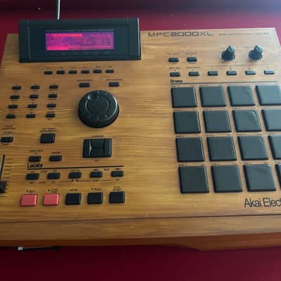 Akai MPC2000XL MIDI Production Center 2000 - 2005 - Grey image 4