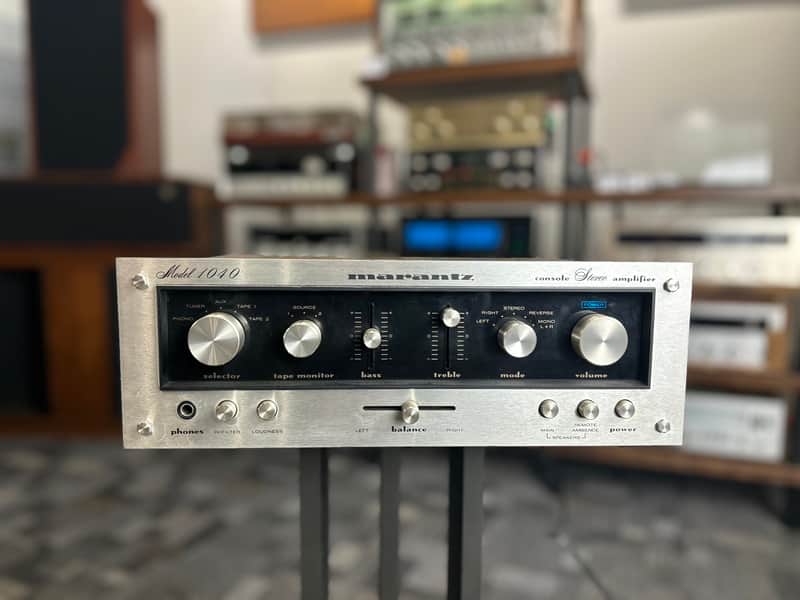 Marantz Model 1040 Vintage HiFi Console Integrated Amplifier image 1