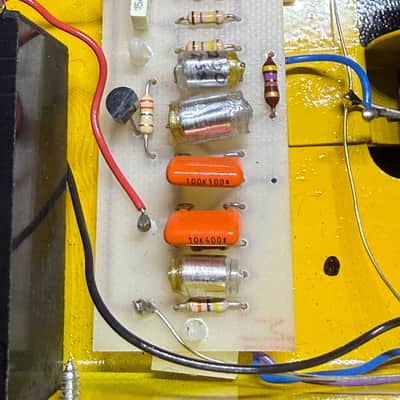 Colorsound Wah-Fuzz-Swell 1990s, United Kingdom - Yellow, Runs on Motorola BCI-84-LC-M728 Transistor image 18