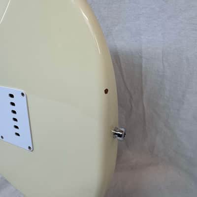 Fender Eric Clapton Stratocaster Guitar with Case 2021 - Olympic White / Maple neck image 16
