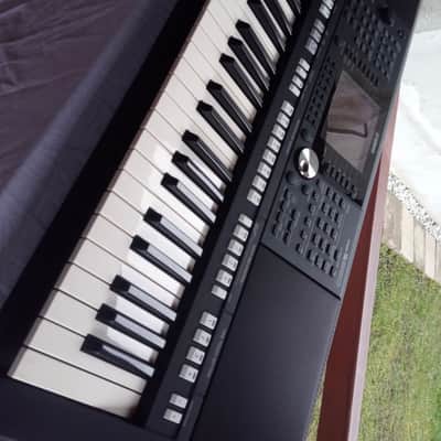 Yamaha PSR S950 Keyboard image 3