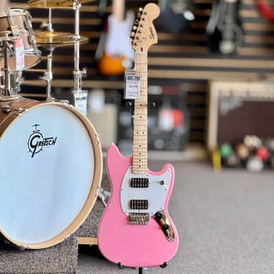 Squier by Fender Sonic Mustang Electric Guitar, Flash Pink image 4