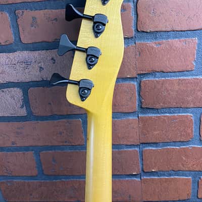 Woodcraft Electric Guitars Bobcat 4 Vintage White Custom Bass 34" Scale image 6