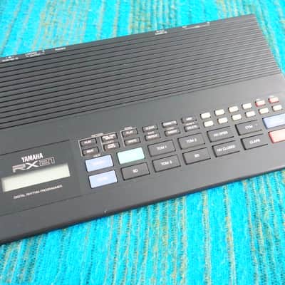 Yamaha RX21 Digital Rhythm Programmer / Drum Machine w/ AC Adapter - J028 image 1